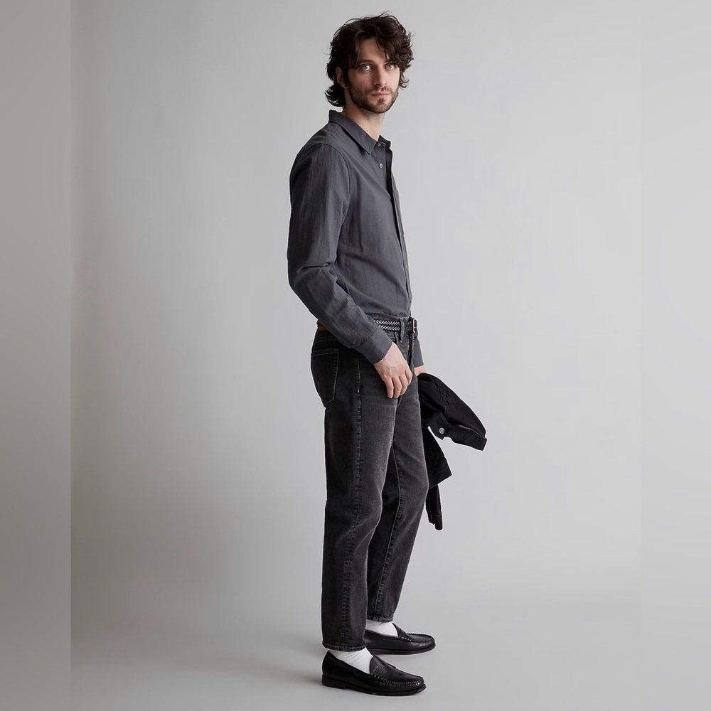 Madewell Relaxed Taper Jeans in Claybrook Wash